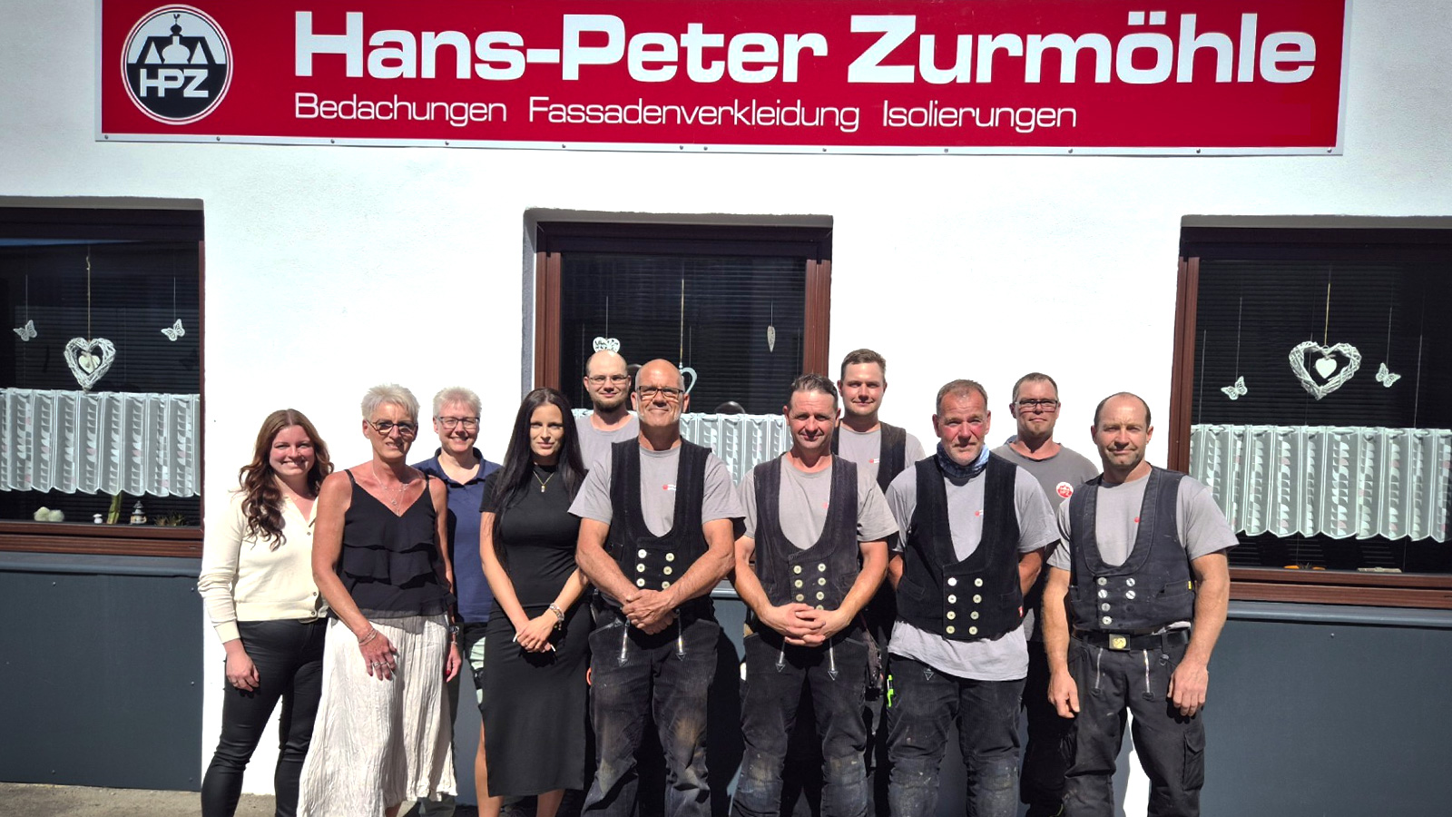 Hans-Peter Zurmöhle Bedachungen GmbH: Team und Familie führen Unternehmen in Holzminden gemeinsam weiter