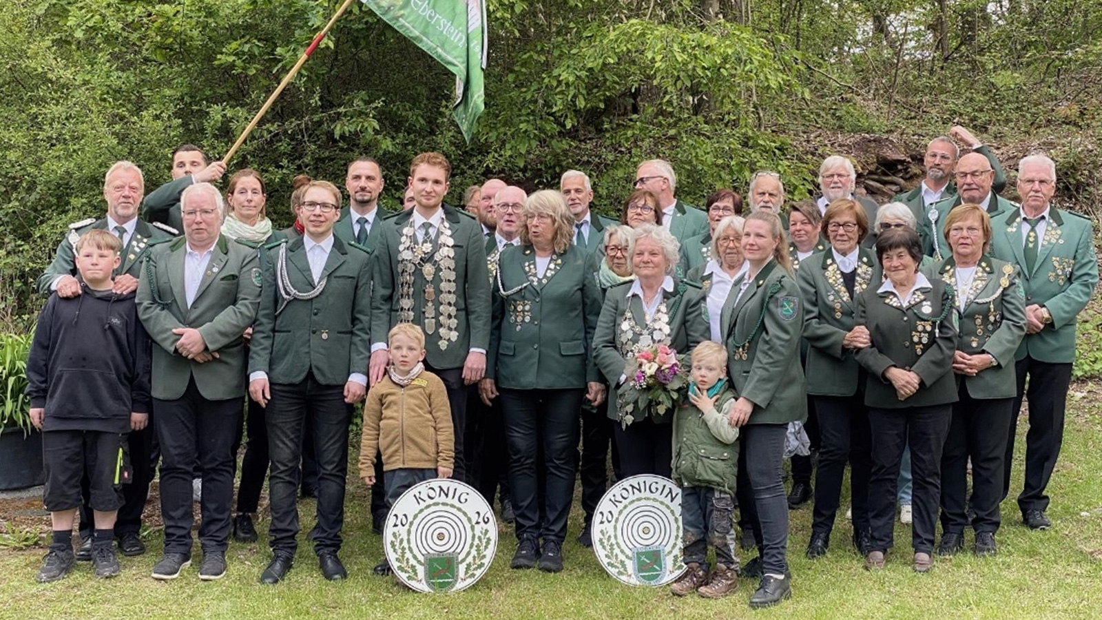 Sport- und Schützenverein Lobach feiert Königsschießen mit neuen Würdenträgern und Katerfrühstück