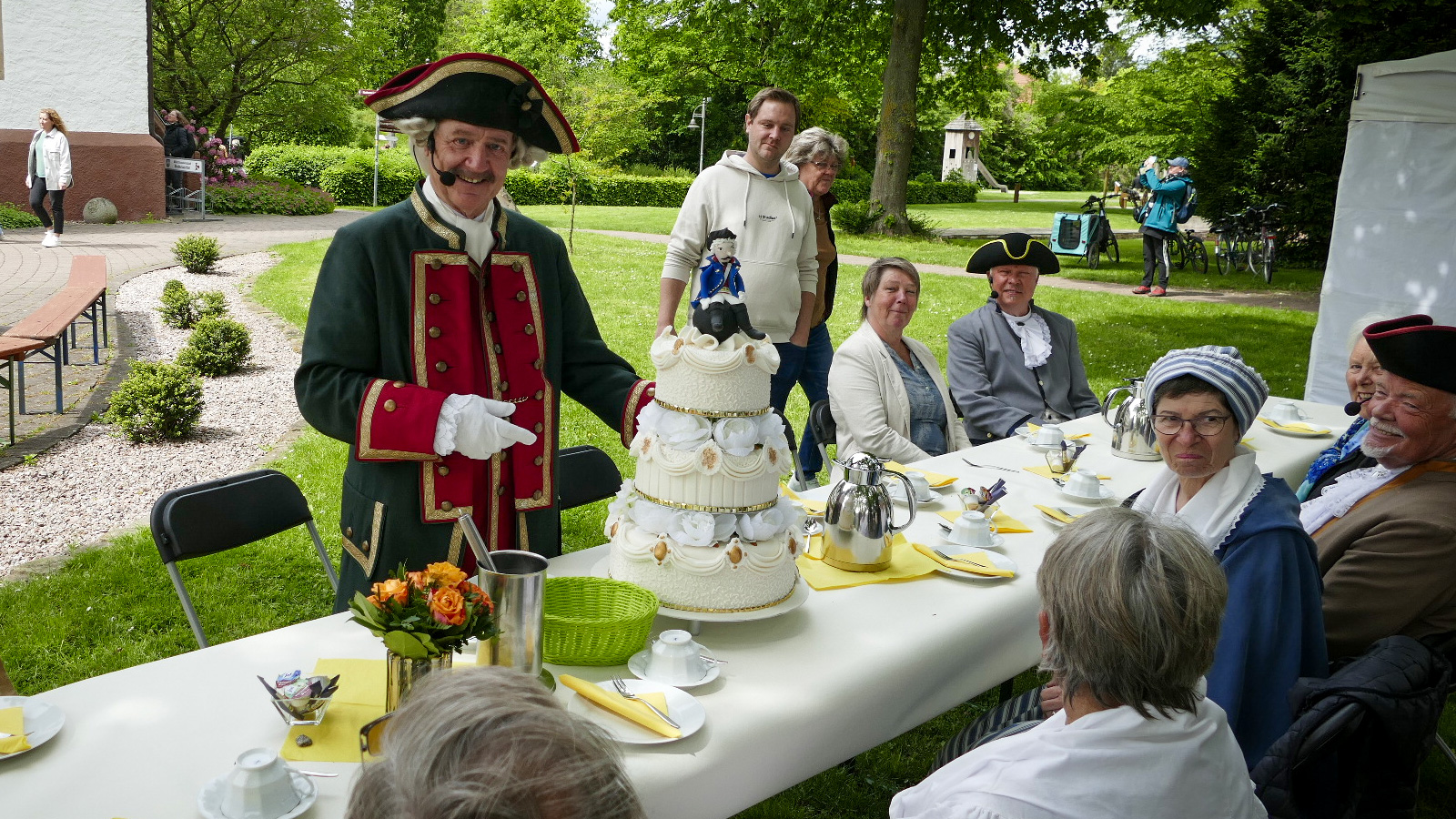 Bodenwerder feiert 306. Geburtstag des Baron von Münchhausen mit Schauspiel, Musik und Jubiläen