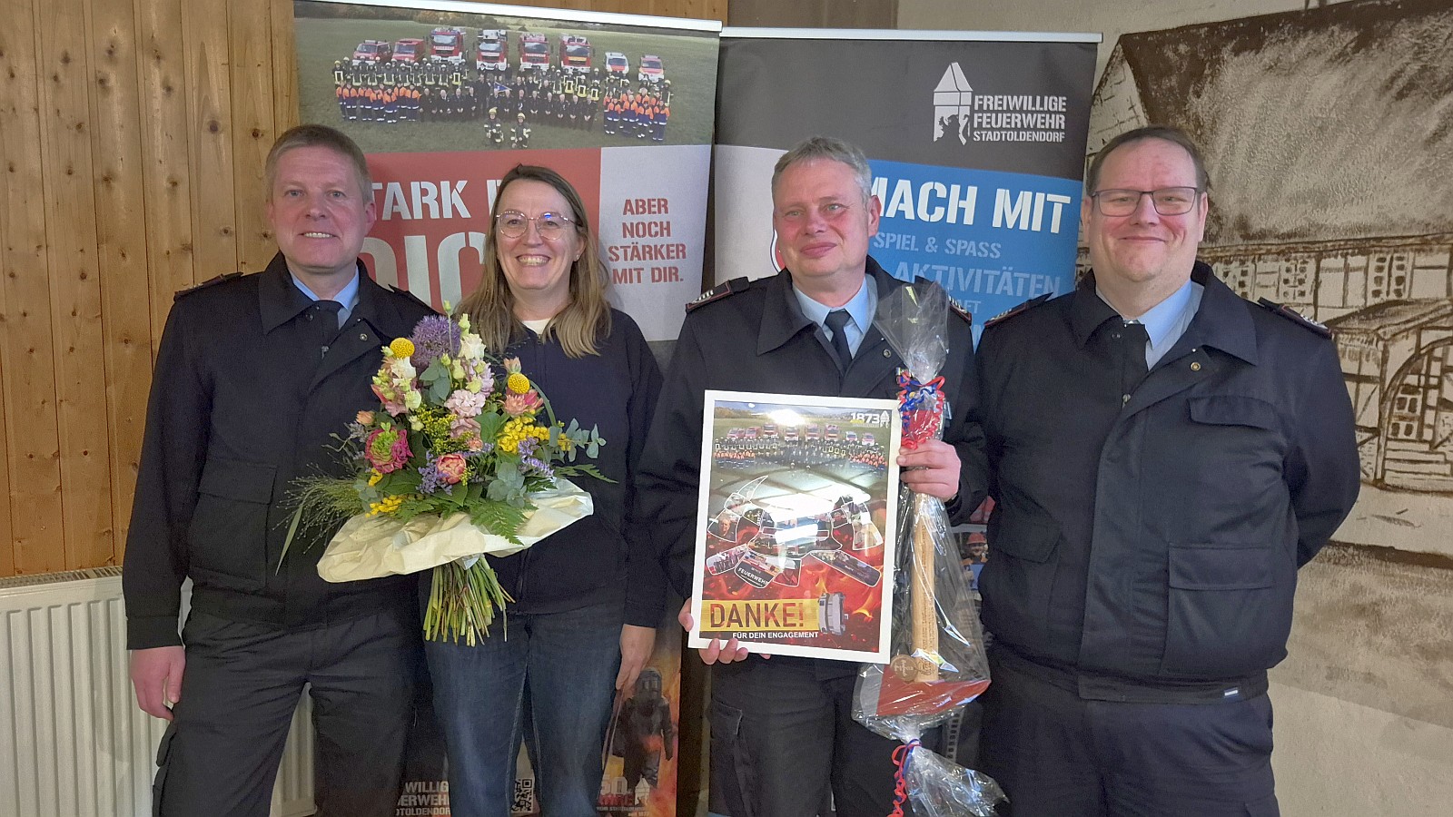 Jahreshauptversammlung der Feuerwehr Stadtoldendorf: Führungswechsel, Ehrungen und eindrucksvolle Bilanz