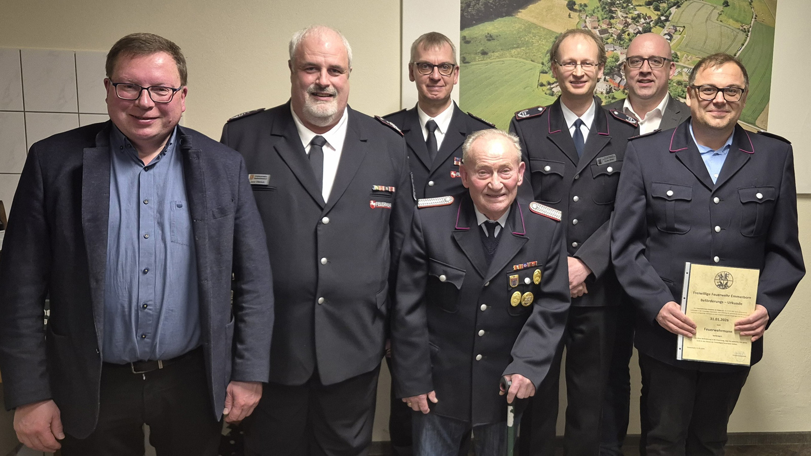 70 Jahre Treue und ein Blick in die Zukunft: Feuerwehr Emmerborn ehrt Otto Meyer